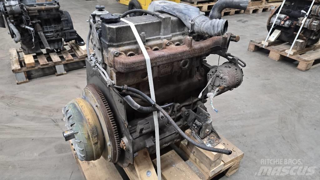 Mitsubishi S4S Двигуни