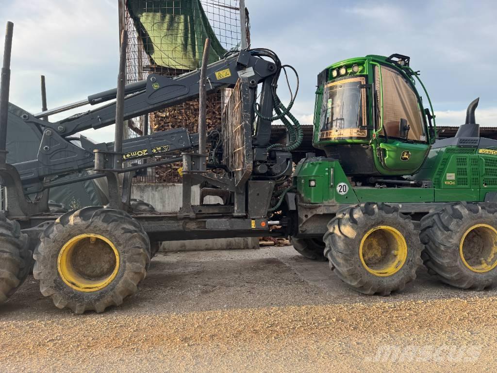 John Deere 1110 G Форвардери