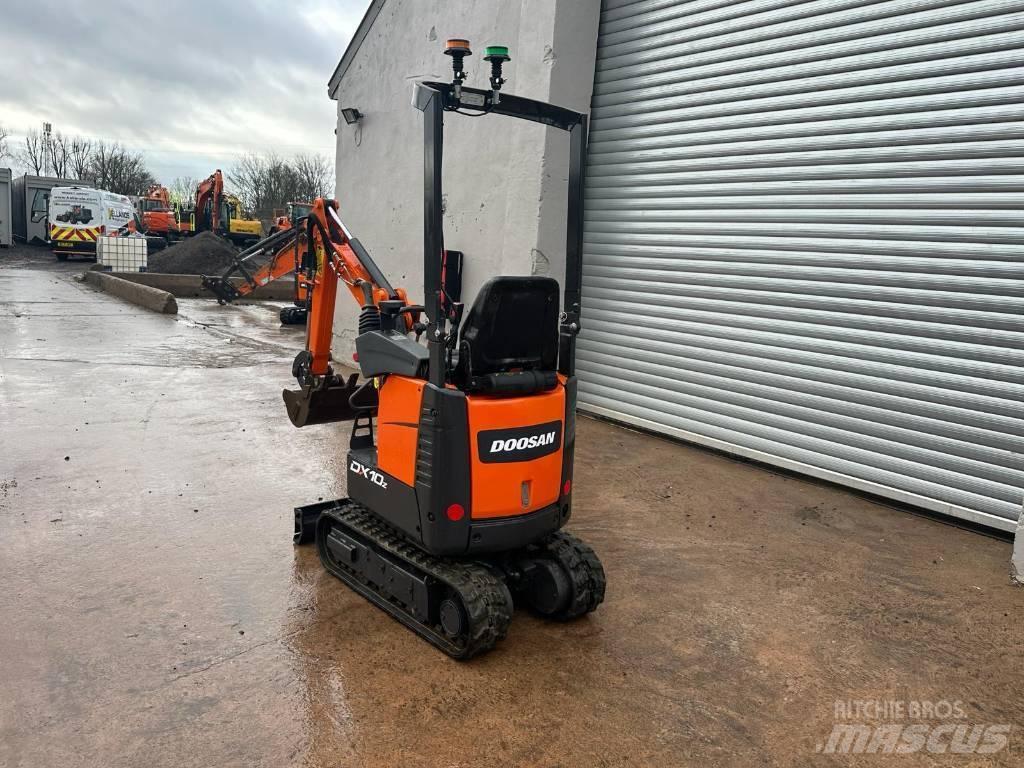 Doosan DX 10 Z Міні-екскаватори < 7т