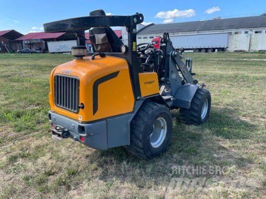 GiANT V 452 T Багатофункціональне обладнання для вантажних і землекопальних робіт