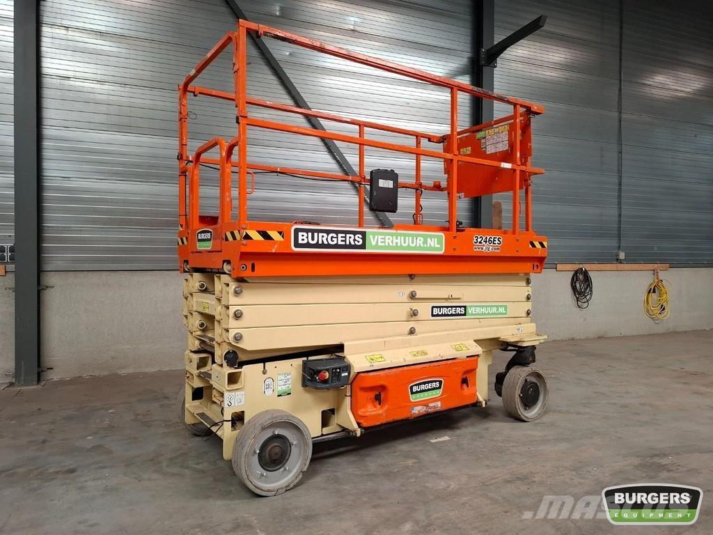 JLG 3246ES Підйомники-ножиці