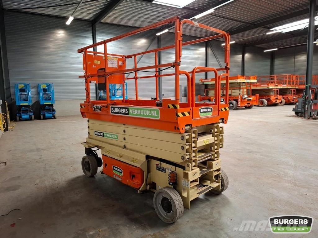 JLG 3246ES Підйомники-ножиці