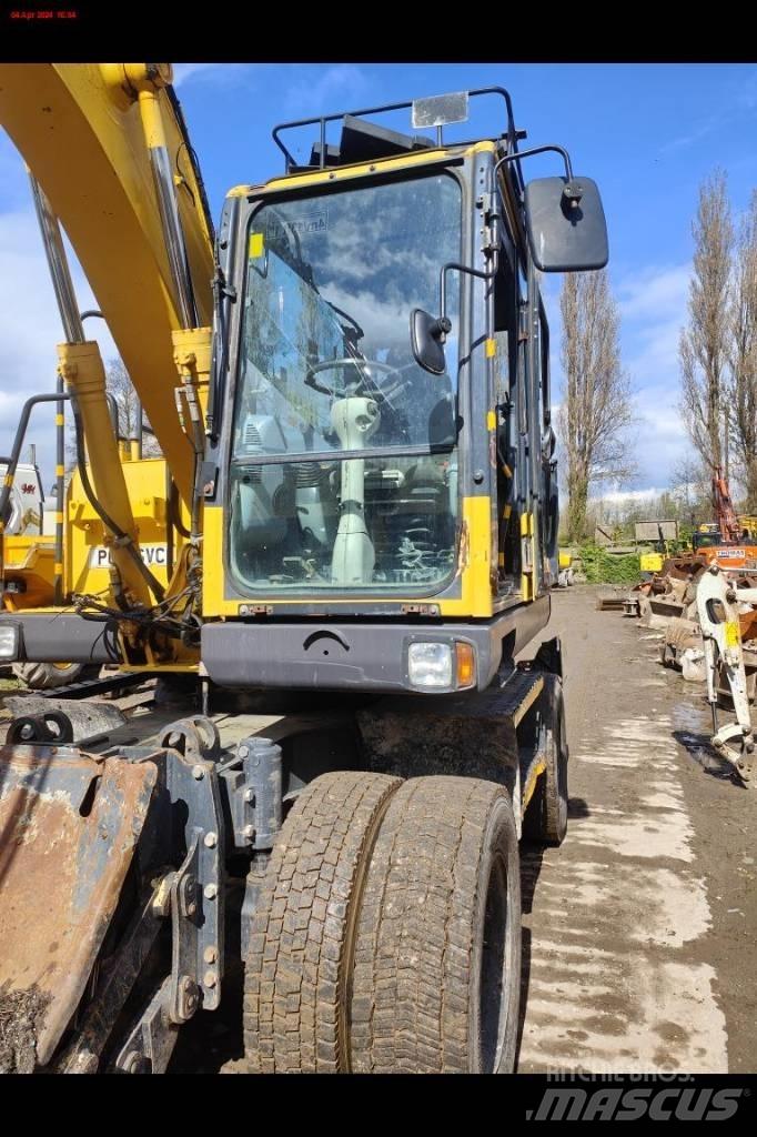 Komatsu PW 148-8 Колісні екскаватори
