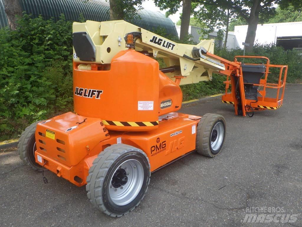 JLG M450AJ Колінчаті підйомники