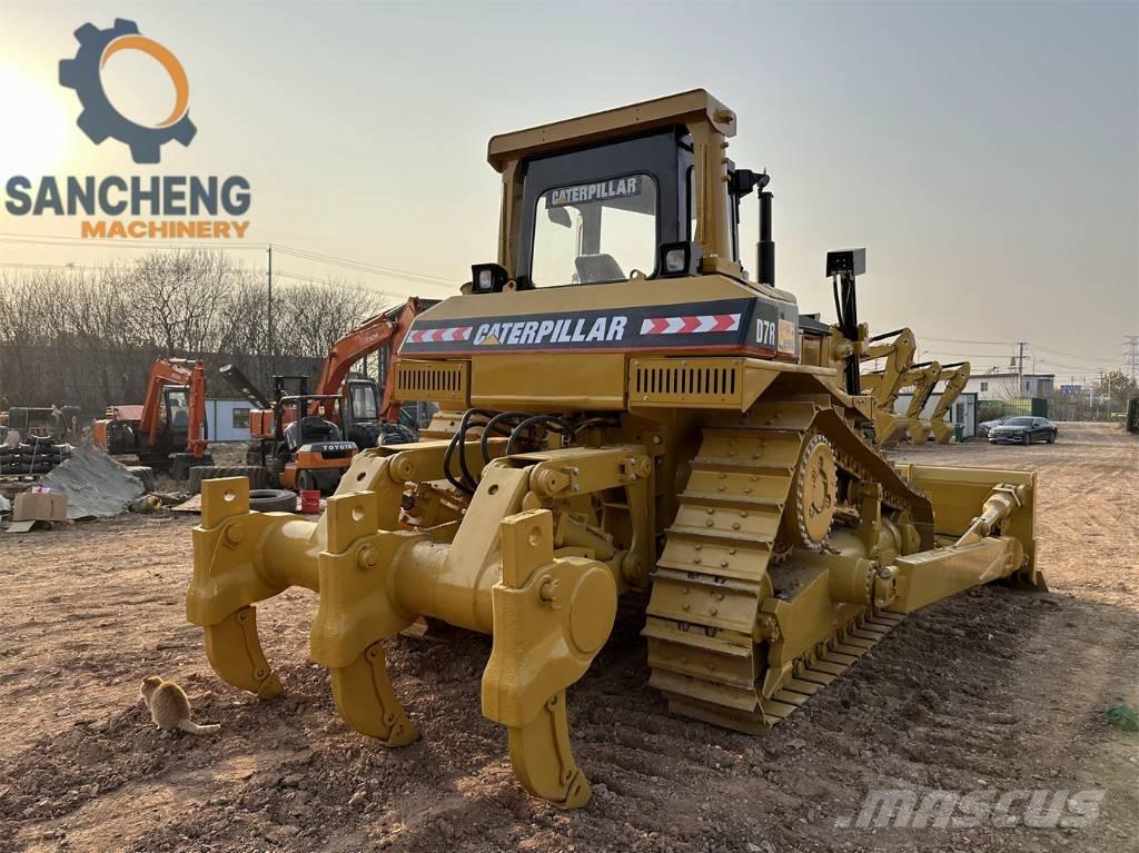 CAT D7R Гусеничні бульдозери