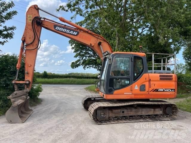 Doosan DX 140 LC Гусеничні екскаватори