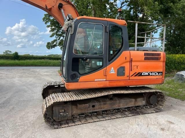 Doosan DX 140 LC Гусеничні екскаватори