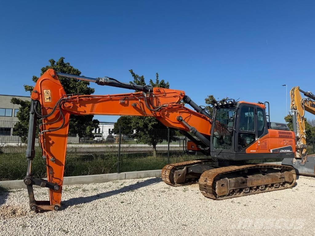 Doosan DX 235 NLC-5 Гусеничні екскаватори