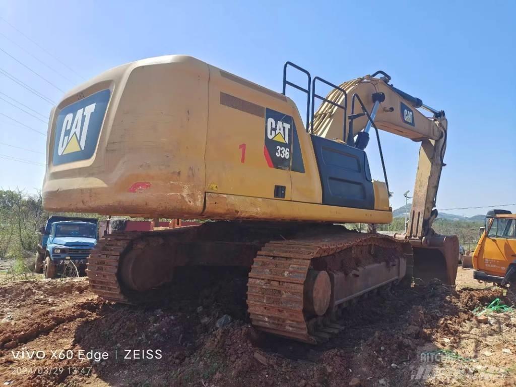 CAT 336 Гусеничні екскаватори
