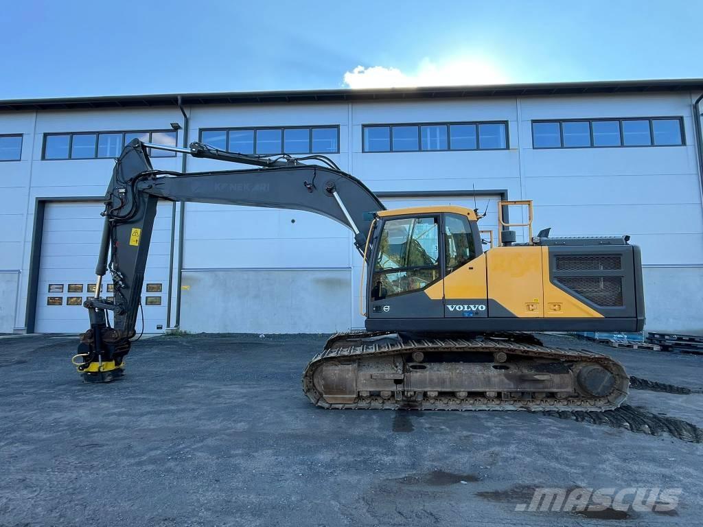 Volvo EC 250 E Гусеничні екскаватори