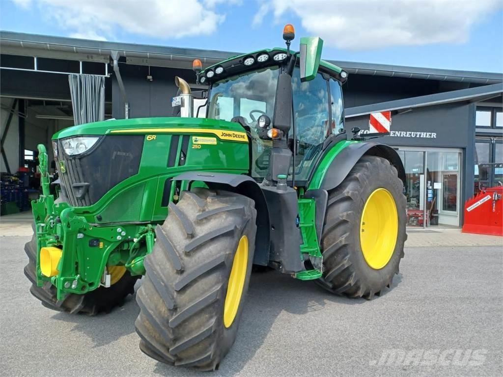 John Deere 6R 250 Трактори