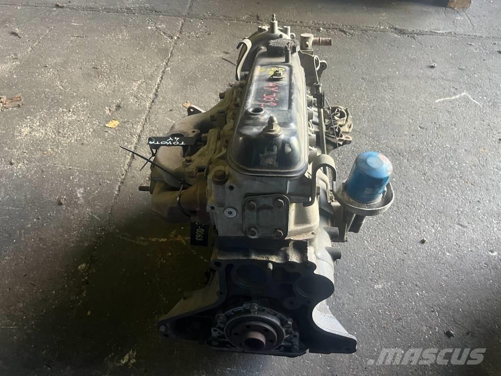 Toyota 4Y E-0116 Двигуни