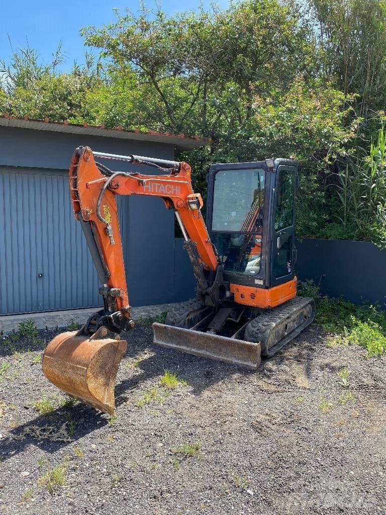 Hitachi ZX 26 Міні-екскаватори < 7т