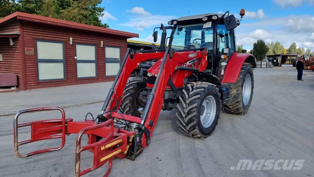 Massey Ferguson 5710 Трактори
