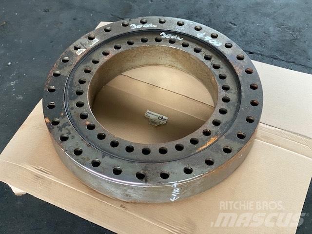 Astra bearing 700 mm Осі