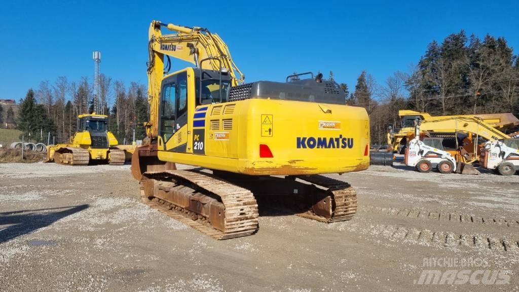 Komatsu PC 210 LC-11 Гусеничні екскаватори