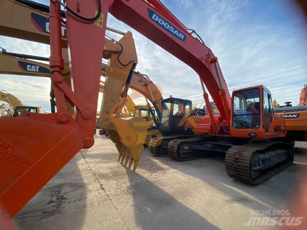 Doosan 300LC-7 Гусеничні екскаватори