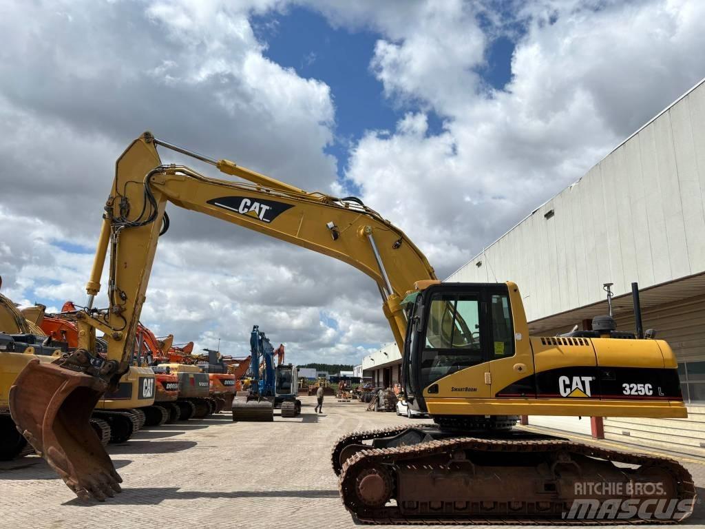 CAT 325 CL Гусеничні екскаватори