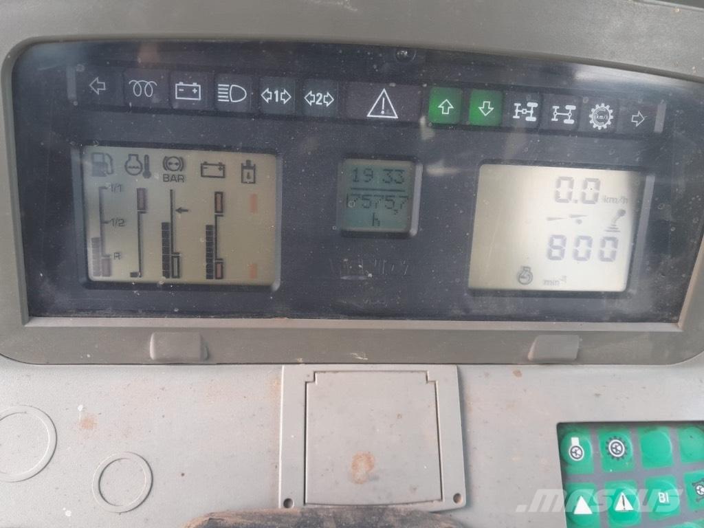 Fendt 712 Vario Трактори