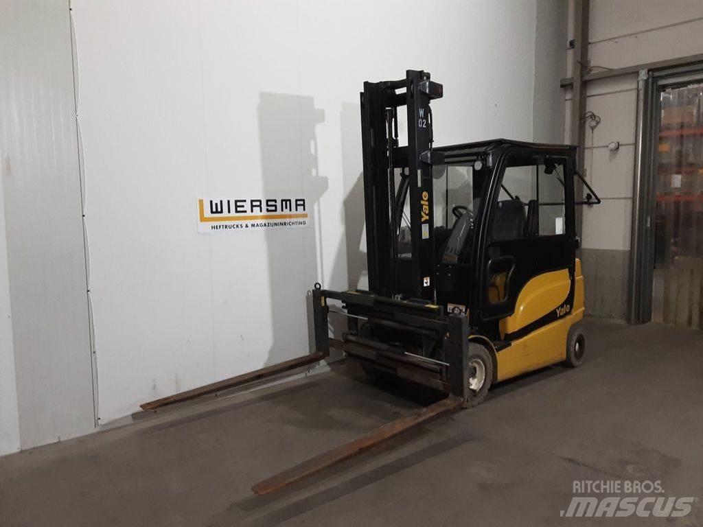 Yale ERP30VL V2745 Електронавантажувачі