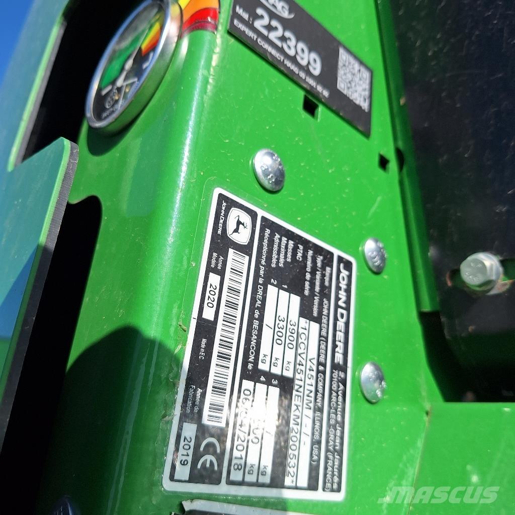 John Deere V 451 M Рулонні прес-підбирачі