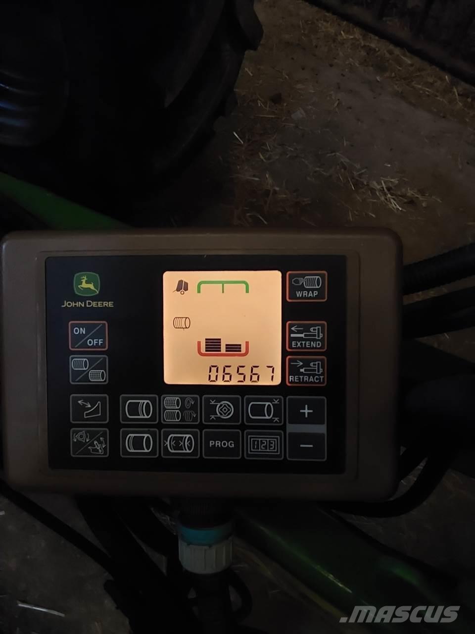 John Deere V 451 M Рулонні прес-підбирачі