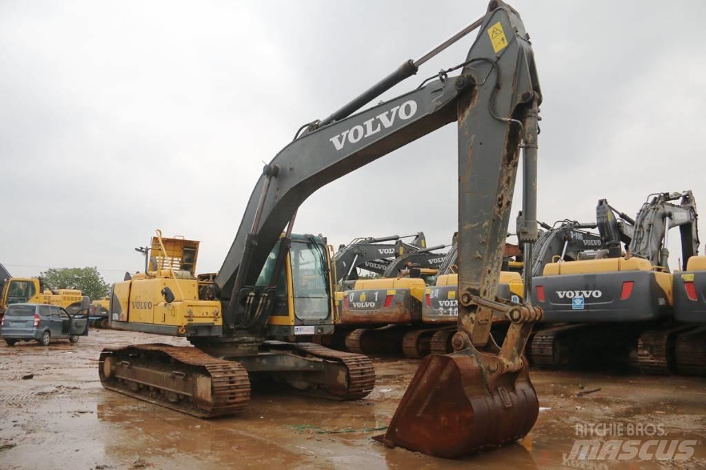 Volvo EC290 Гусеничні екскаватори