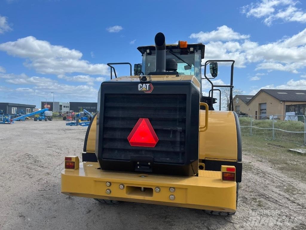 CAT 950 GC Фронтальні навантажувачі