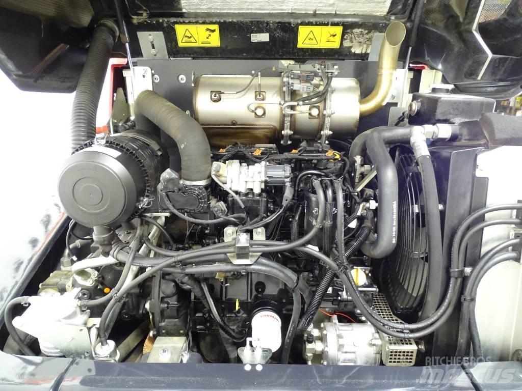 Yanmar V80-5 Фронтальні навантажувачі