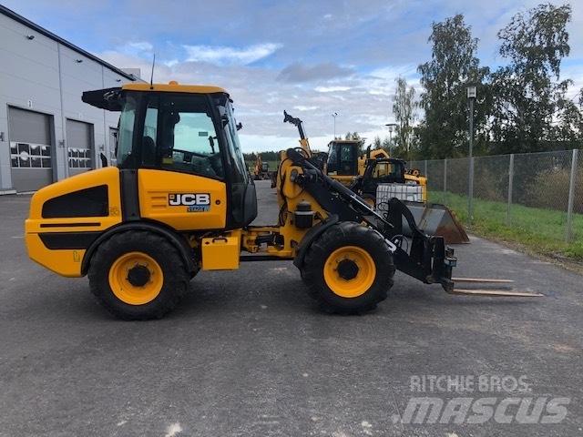 JCB 407 Фронтальні навантажувачі