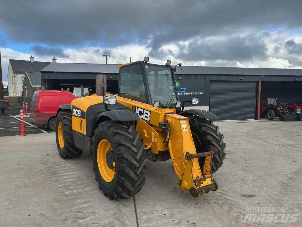 JCB 526-56 Agri Телескопічний навантажувач