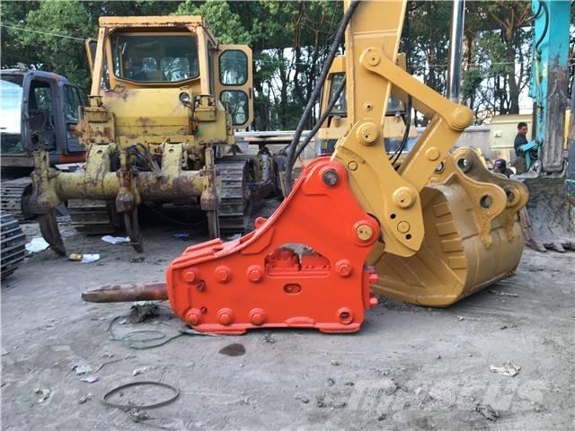 CAT 325 C Гусеничні екскаватори