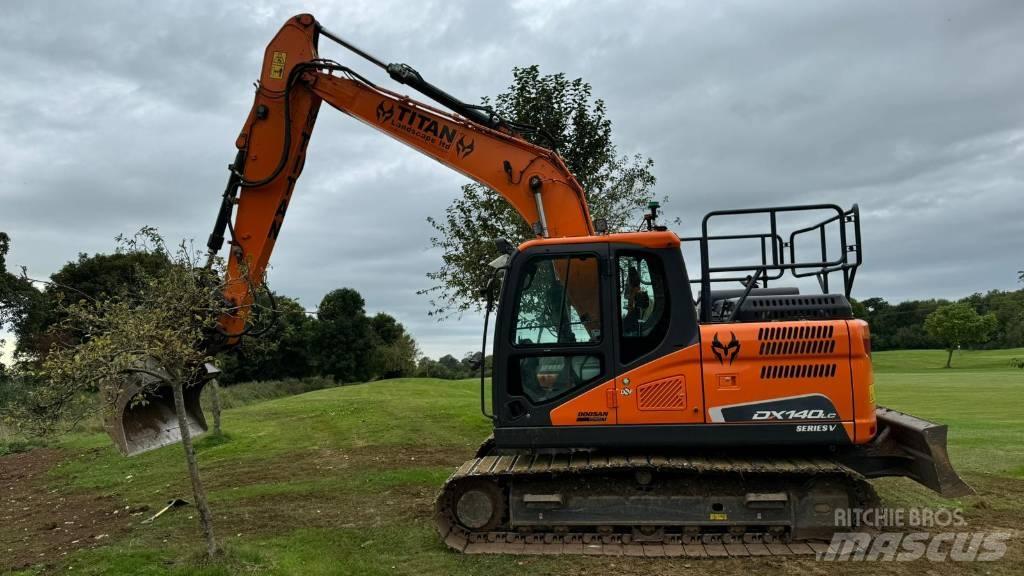 Doosan DX140LC-5 Гусеничні екскаватори
