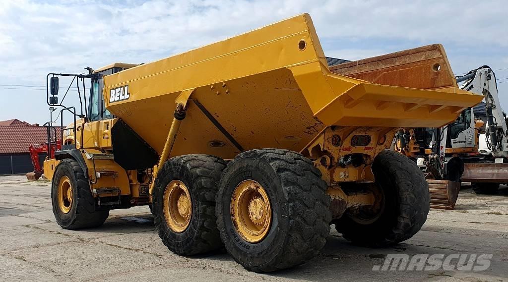 Bell B 30 D Зчленовані самоскиди