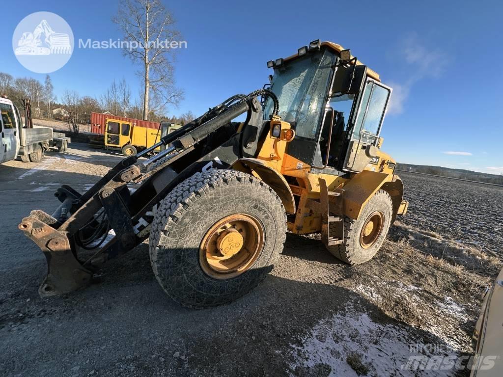 Hyundai HL 730 TM-7 Фронтальні навантажувачі