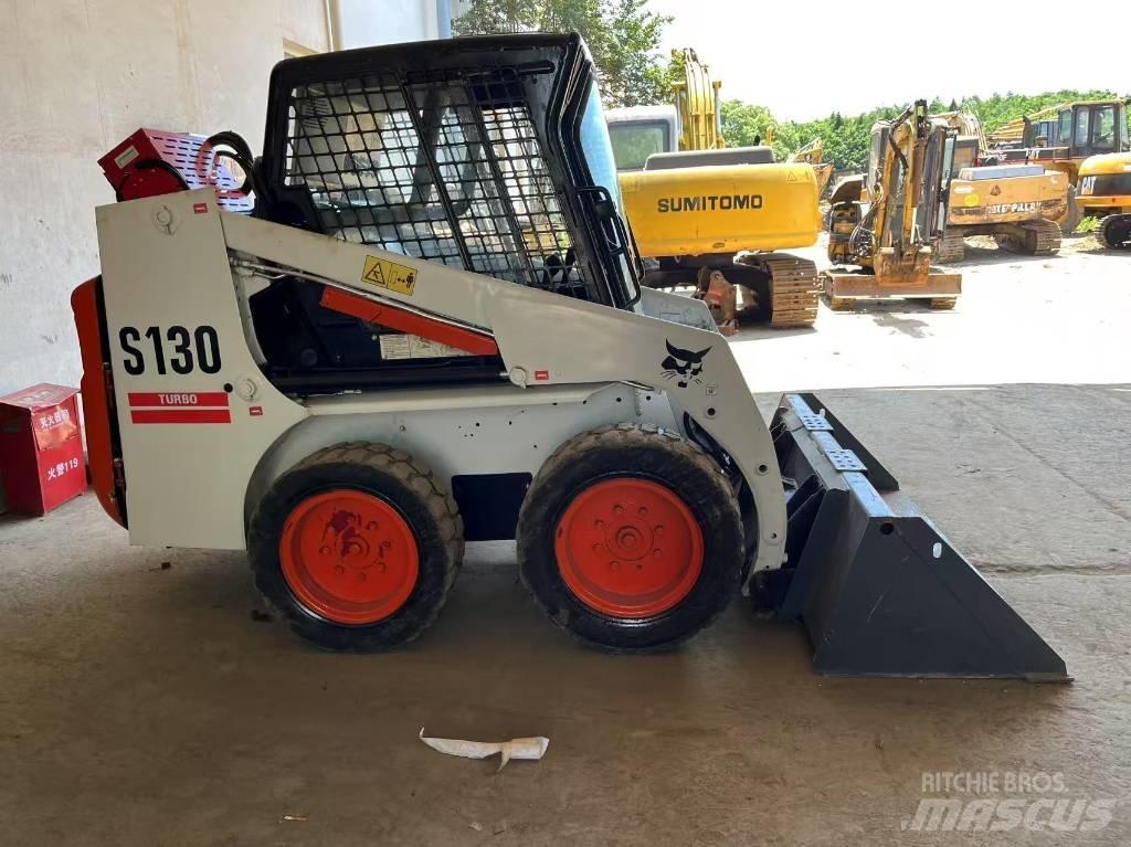 Bobcat S 130 Міні-навантажувачі