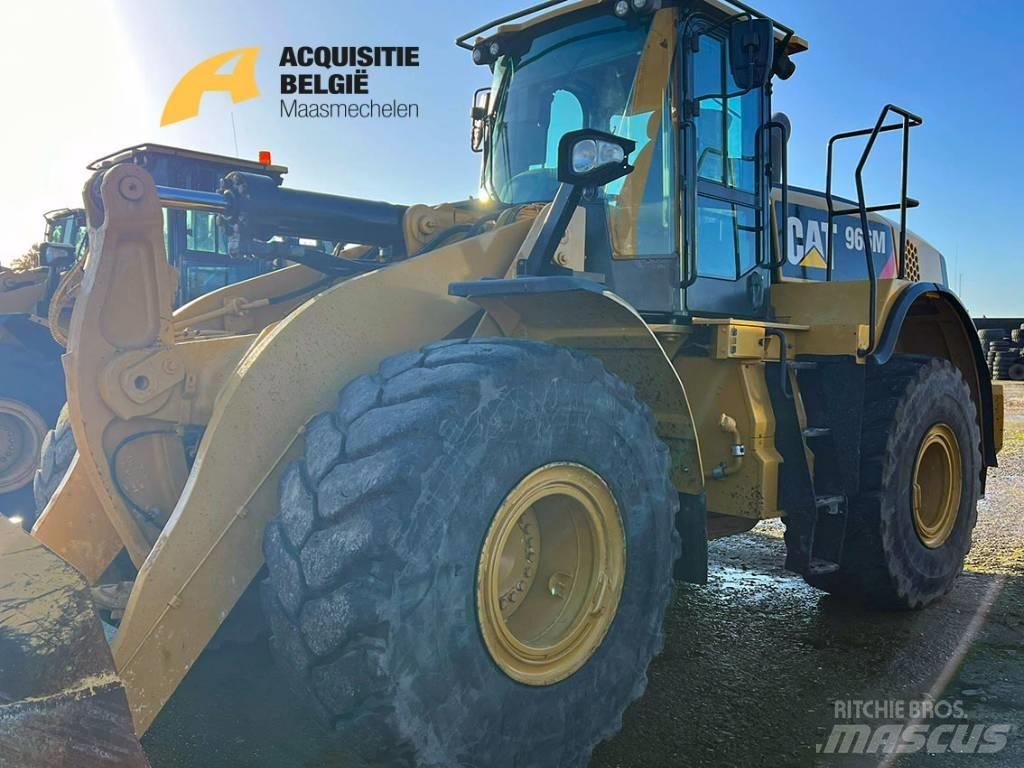 CAT 966 M Фронтальні навантажувачі