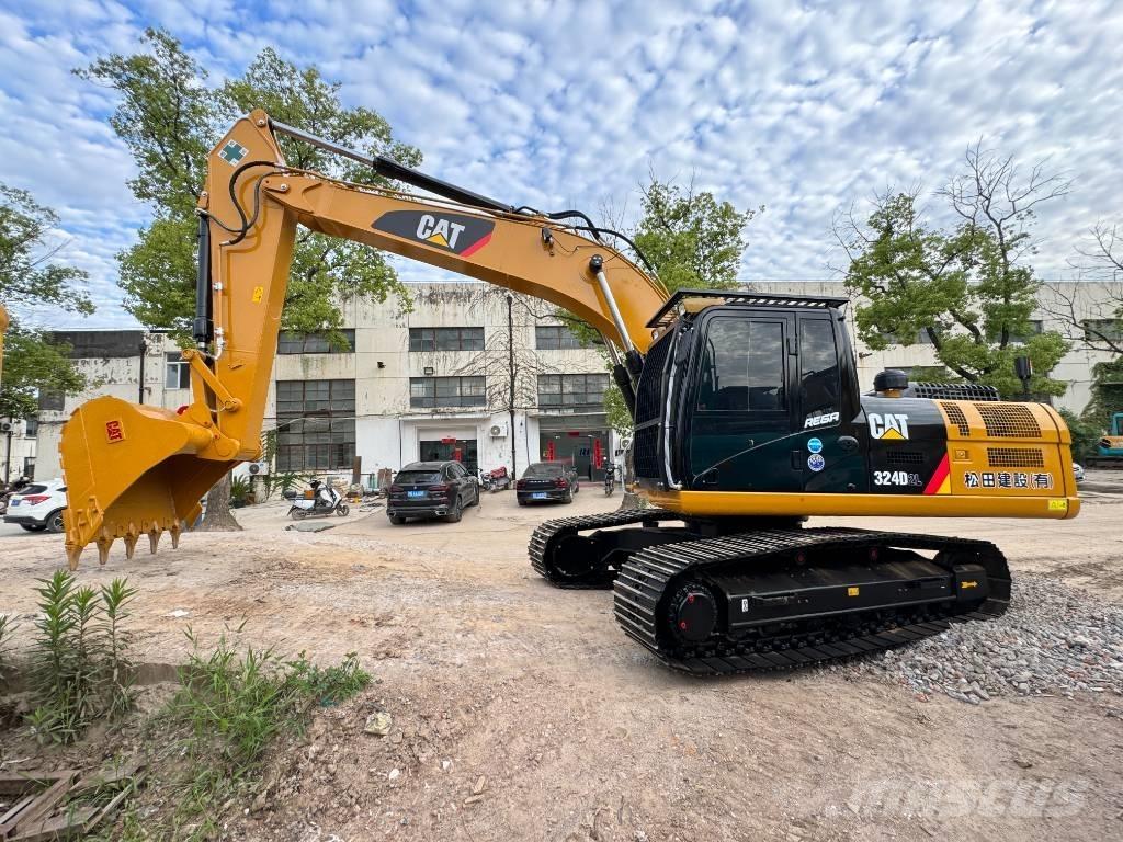 CAT 324 D L Гусеничні екскаватори