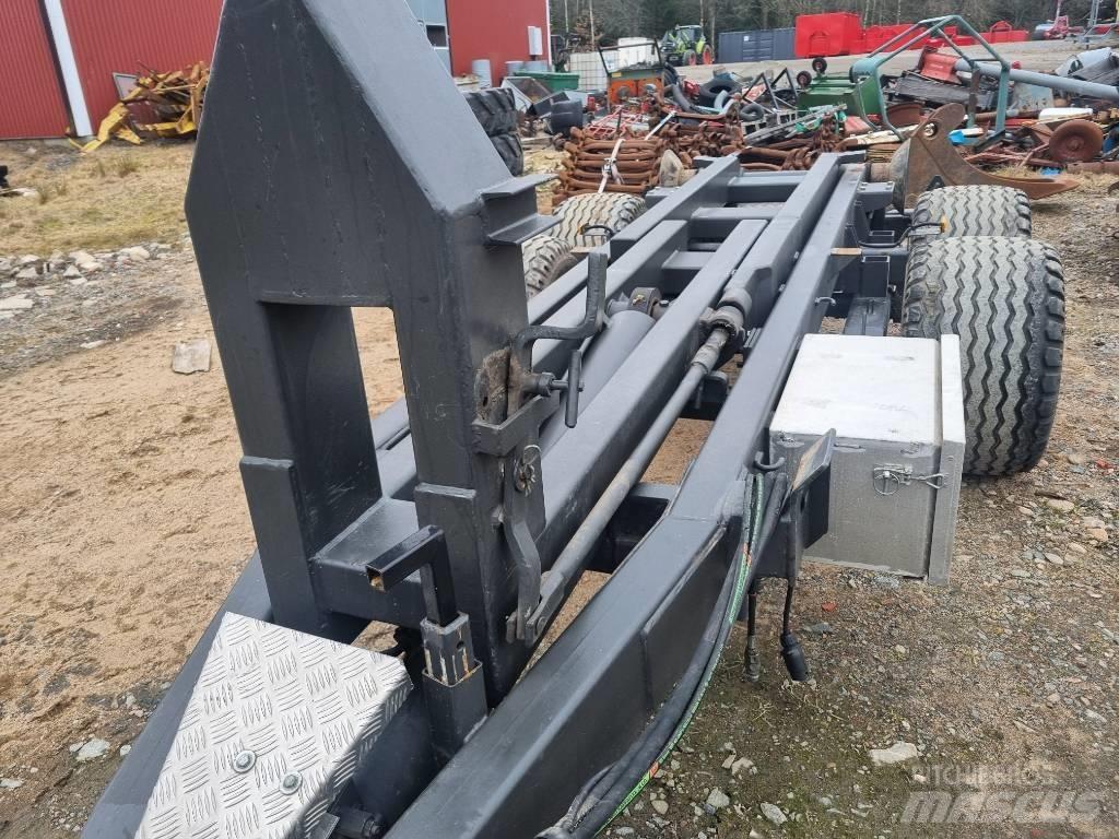 Bigab 8-12 Гакові причепи