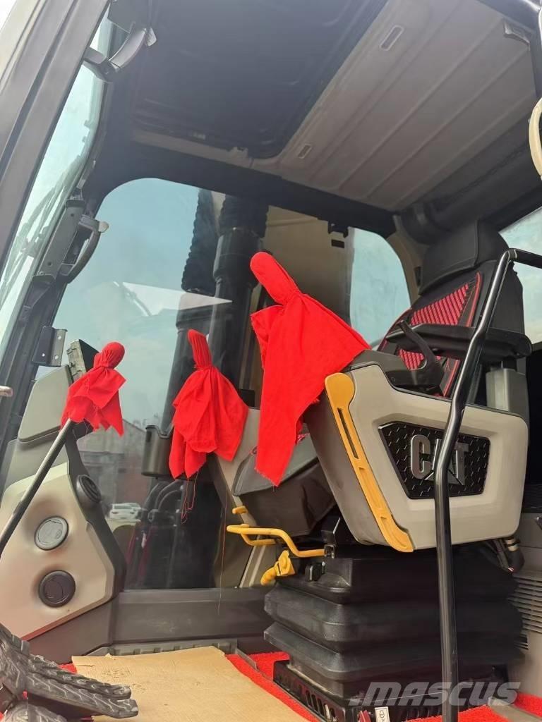 CAT 320 GC Гусеничні екскаватори