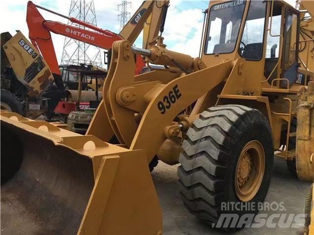 CAT 936 E Фронтальні навантажувачі