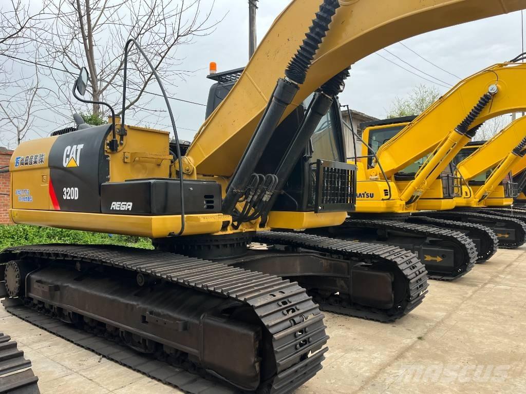 CAT 320 D Гусеничні екскаватори