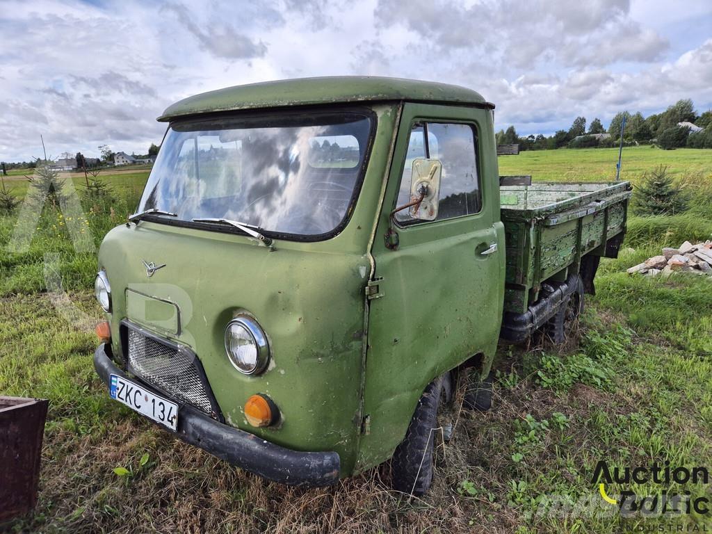  UAZ 452 Пікапи / Бічне розвантаження