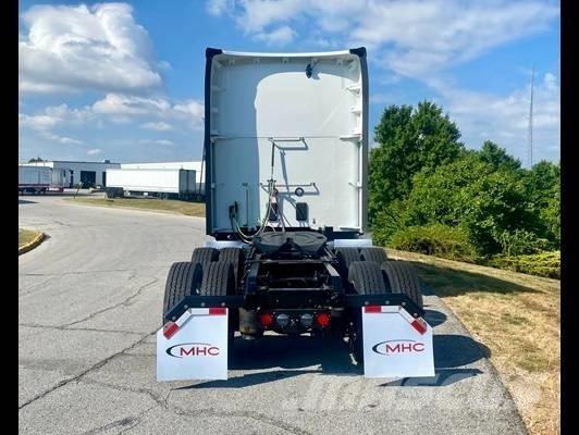 Kenworth T 680 Тягачі