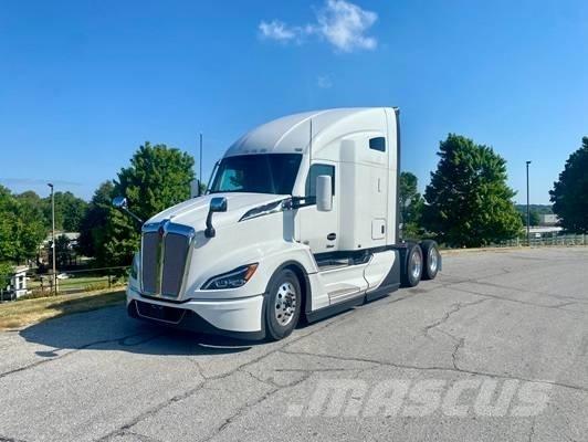 Kenworth T 680 Тягачі