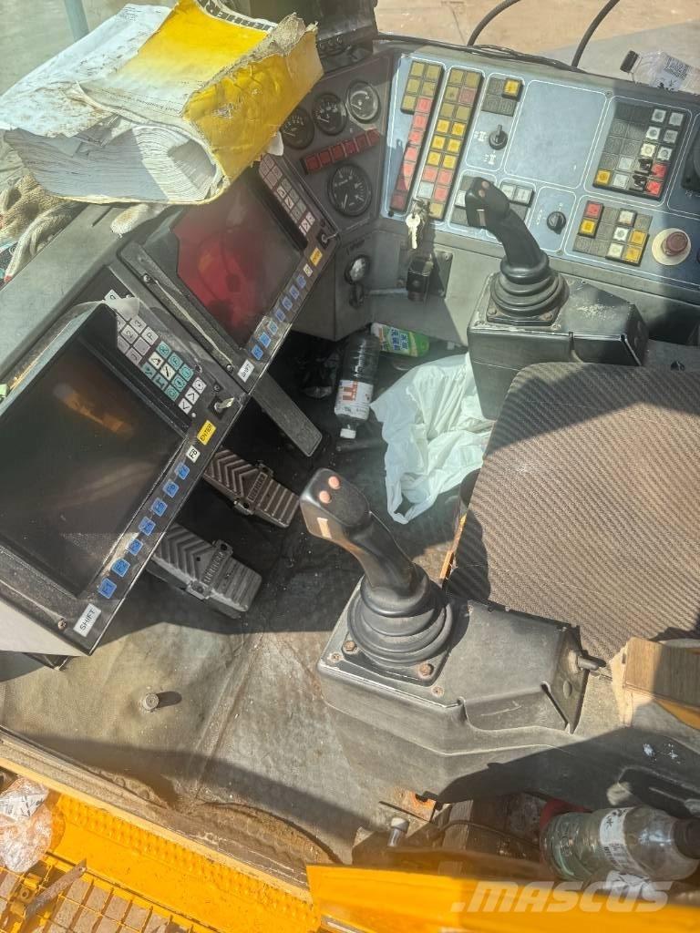 Liebherr LR 1400-2 Гусеничні крани