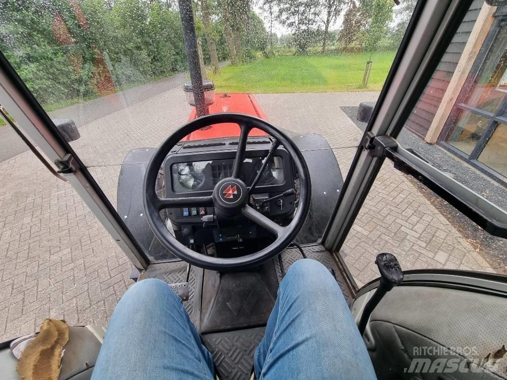 Massey Ferguson 390 Трактори