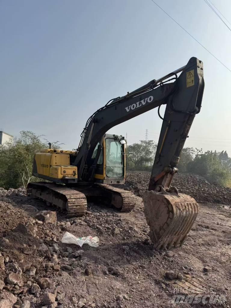 Volvo EC140B Гусеничні екскаватори