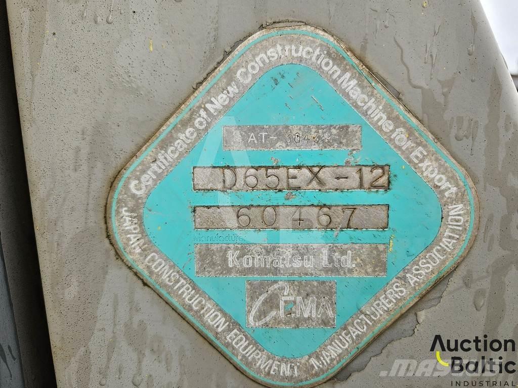 Komatsu D65EX-12 Гусеничні бульдозери