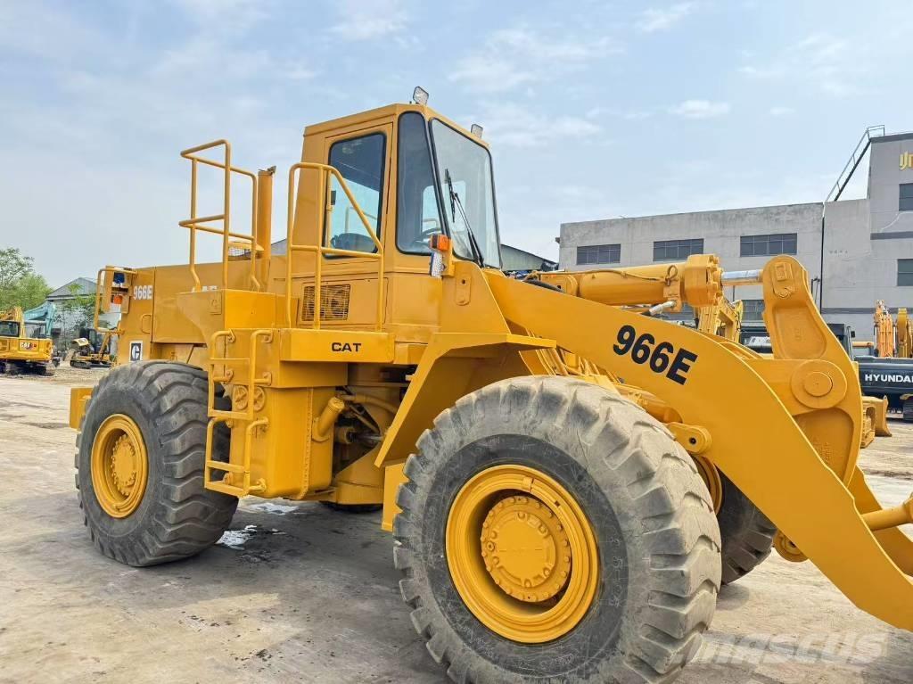 CAT 950E Фронтальні навантажувачі